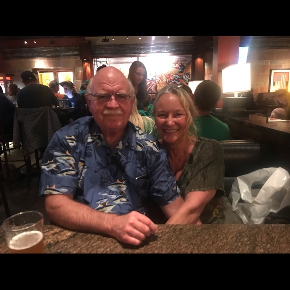 CLOSET CLOSED INDEFINITELY - Picture 2 of 4